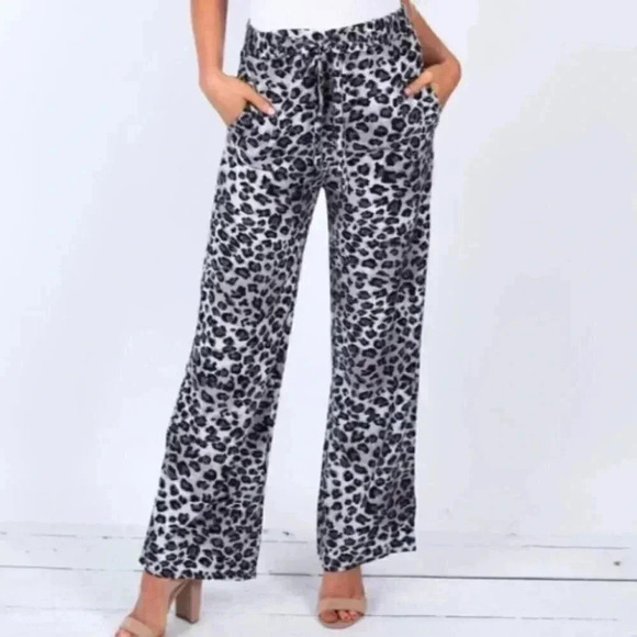 ANIMAL PRINT WIDE LEGGED PANTS - Picture 3 of 4
